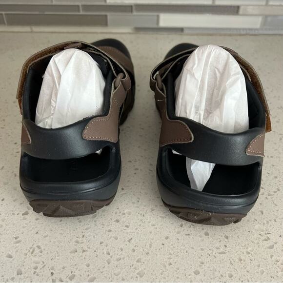 New Teva flintwood sandals men’s size 7 fisherman design - Picture 6 of 9